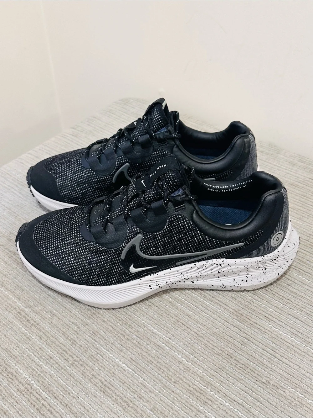 Nike Zoom Winflo 8 Shield Running Shoes Black (DC3730-001) Women’s Size 9US